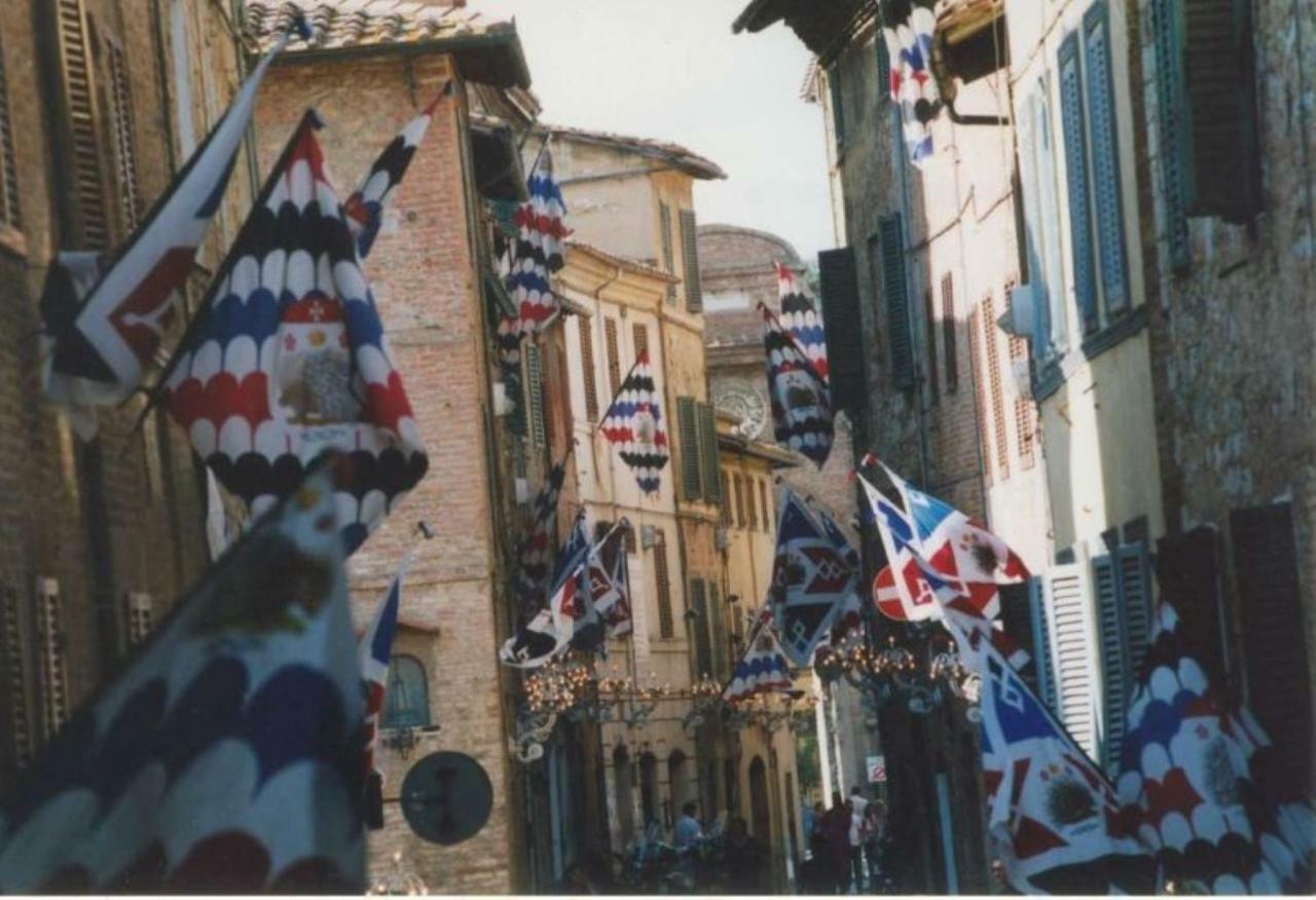 La Casa In Camollia Apartment Siena Exterior photo